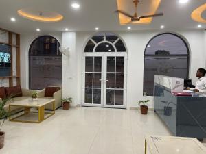 Hotel Sundram,Zirakpur>>Panchkula,3 star