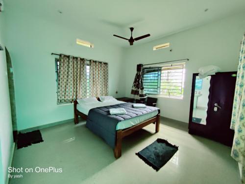 surya cafe and stay sea view