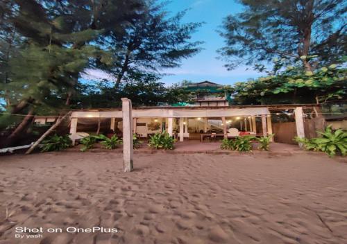 surya cafe and stay sea view