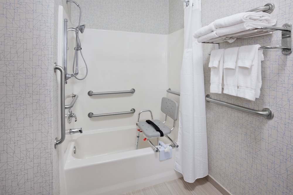 holiday inn express hotel and suites dickinson by ihg