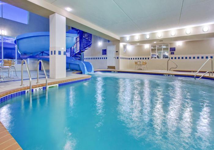holiday inn express hotel and suites dickinson by ihg