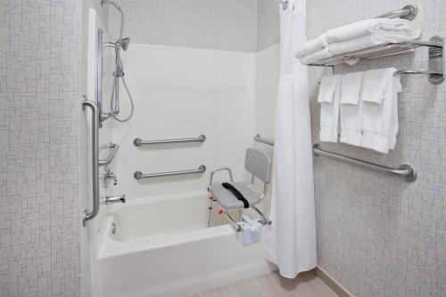 holiday inn express hotel and suites dickinson by ihg