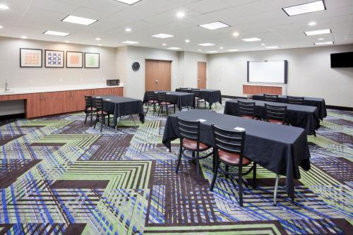 holiday inn express hotel and suites dickinson by ihg