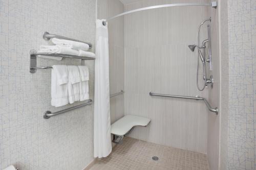 holiday inn express hotel and suites dickinson by ihg