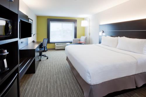 holiday inn express hotel and suites dickinson by ihg