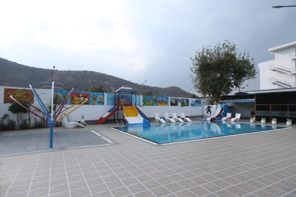 alwar motel and resorts