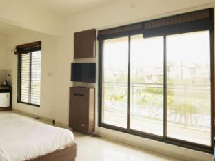 royal adam resorts and hotel