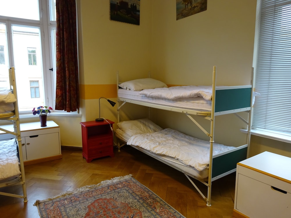 hummel hostel