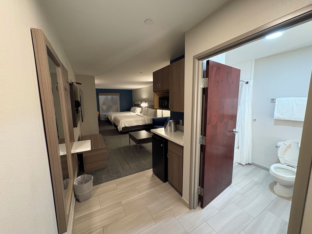 holiday inn express hotel and suites lafayette by ihg