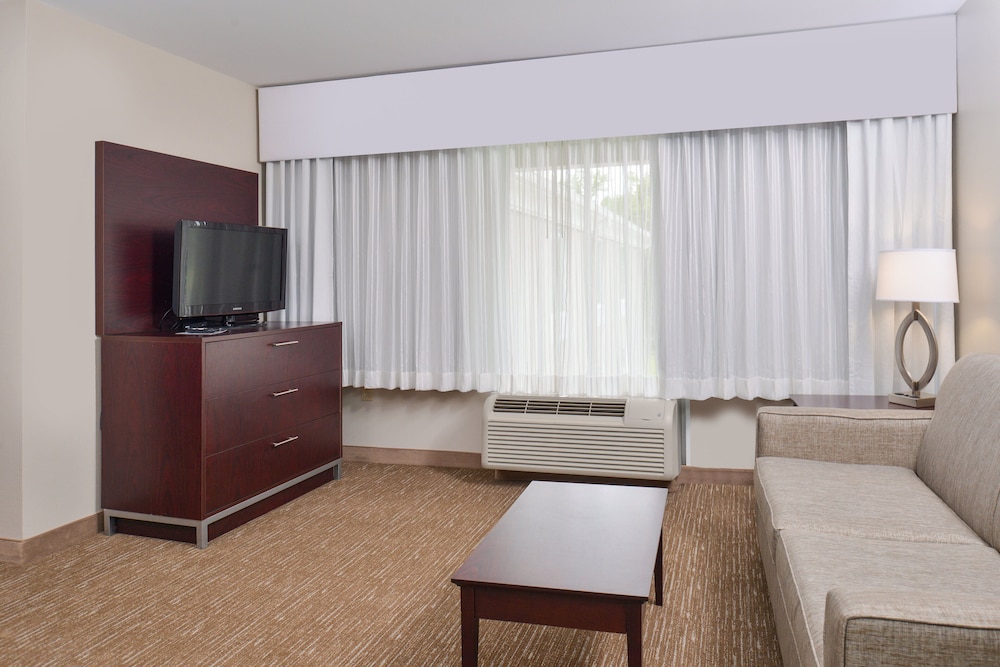 holiday inn express hotel and suites lafayette by ihg