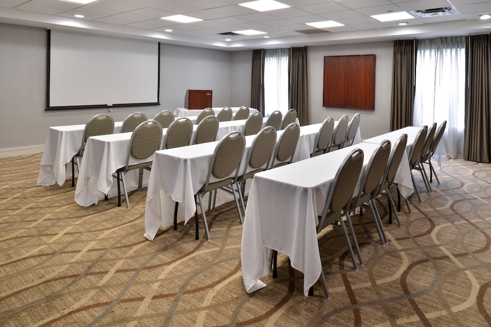 holiday inn express hotel and suites lafayette by ihg