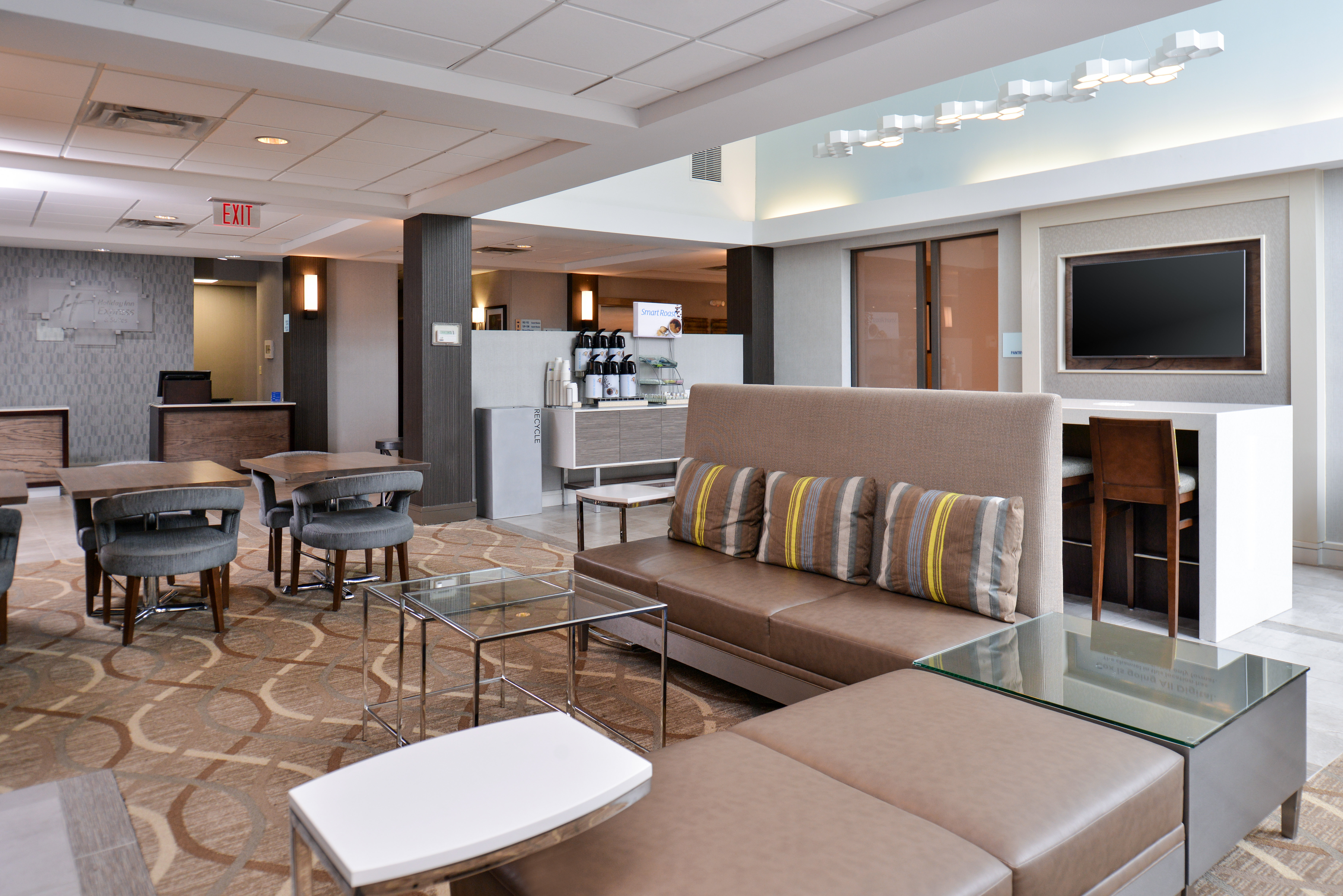 holiday inn express hotel and suites lafayette by ihg