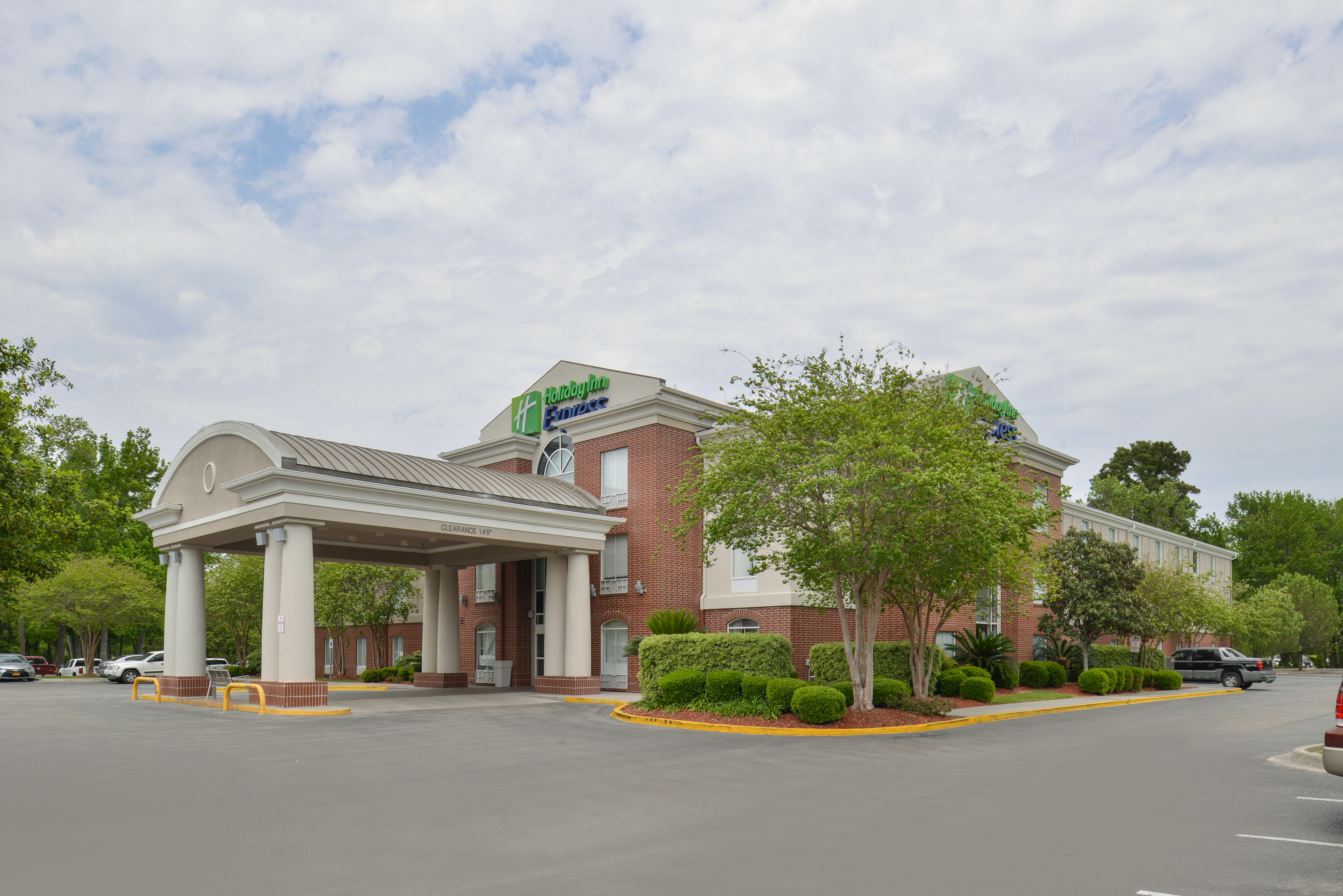 holiday inn express hotel and suites lafayette by ihg