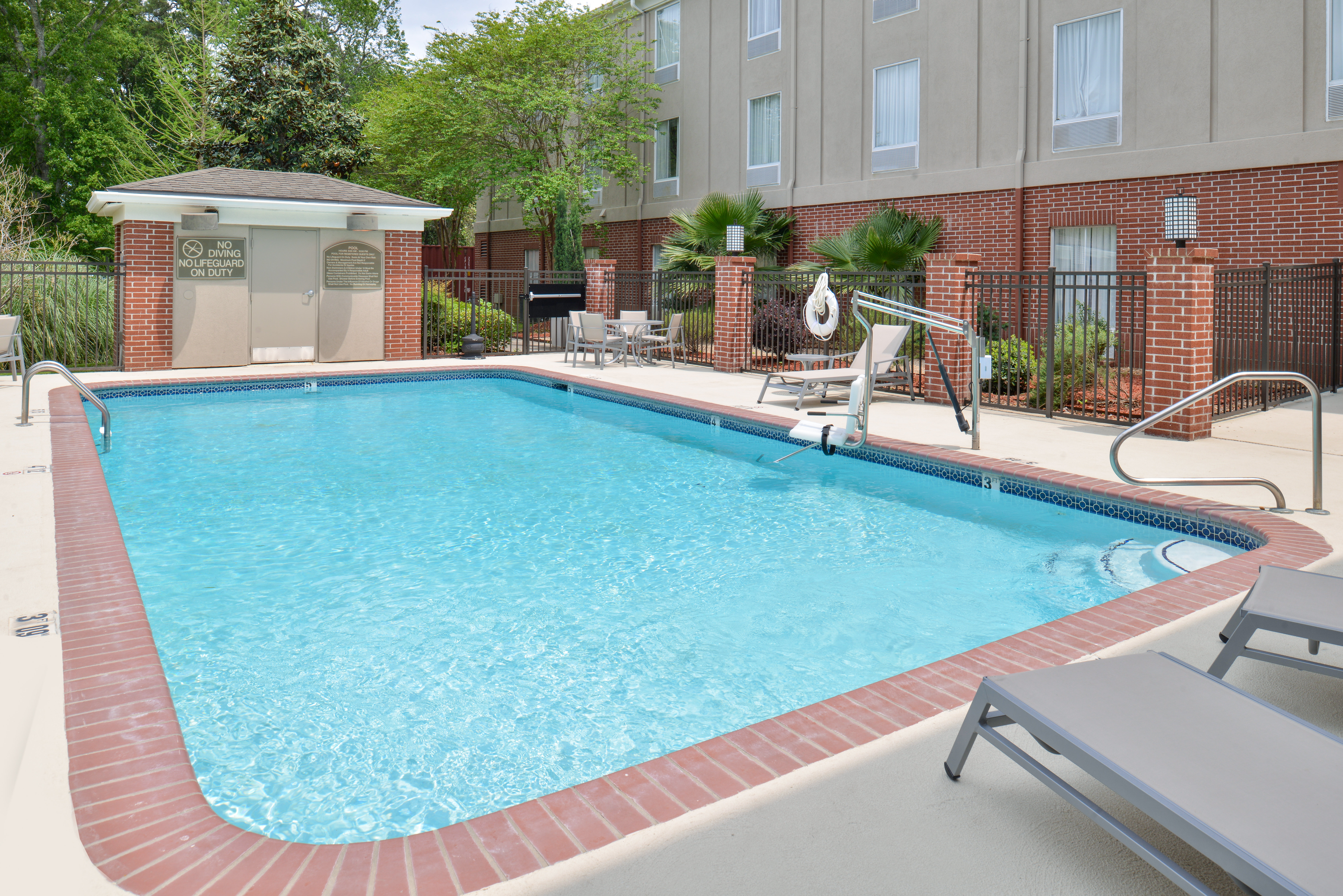 holiday inn express hotel and suites lafayette by ihg