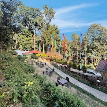 kunden fortune resort gangtok near mg marg