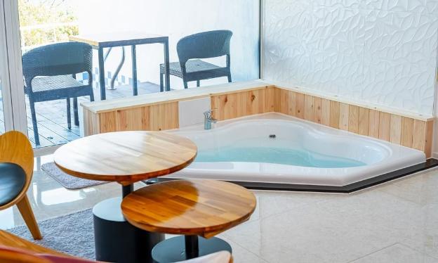 star marine pool villa