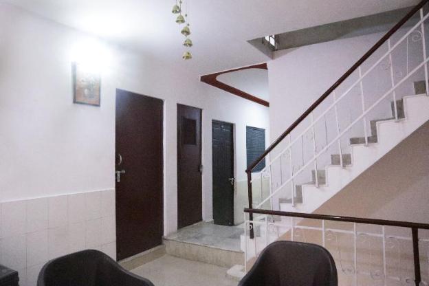 laugh tale hostel