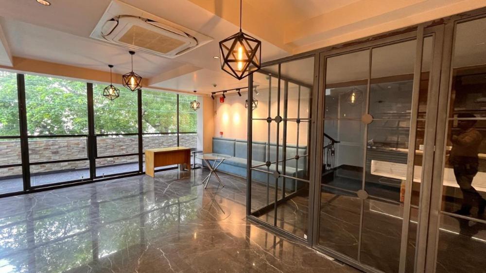 ip royal hotel couple friendly