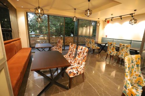 ip royal hotel couple friendly