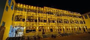 Shanti Heritage Resort,India>>Guna,5 star