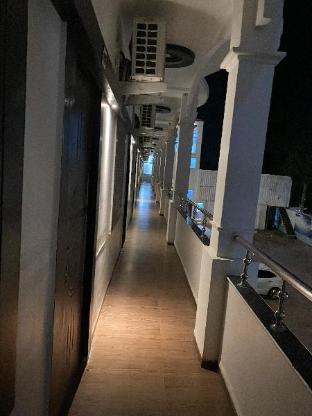 Shanti Heritage Resort,India>>Guna,5 star
