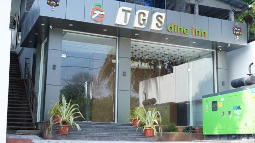 tgs dine inn