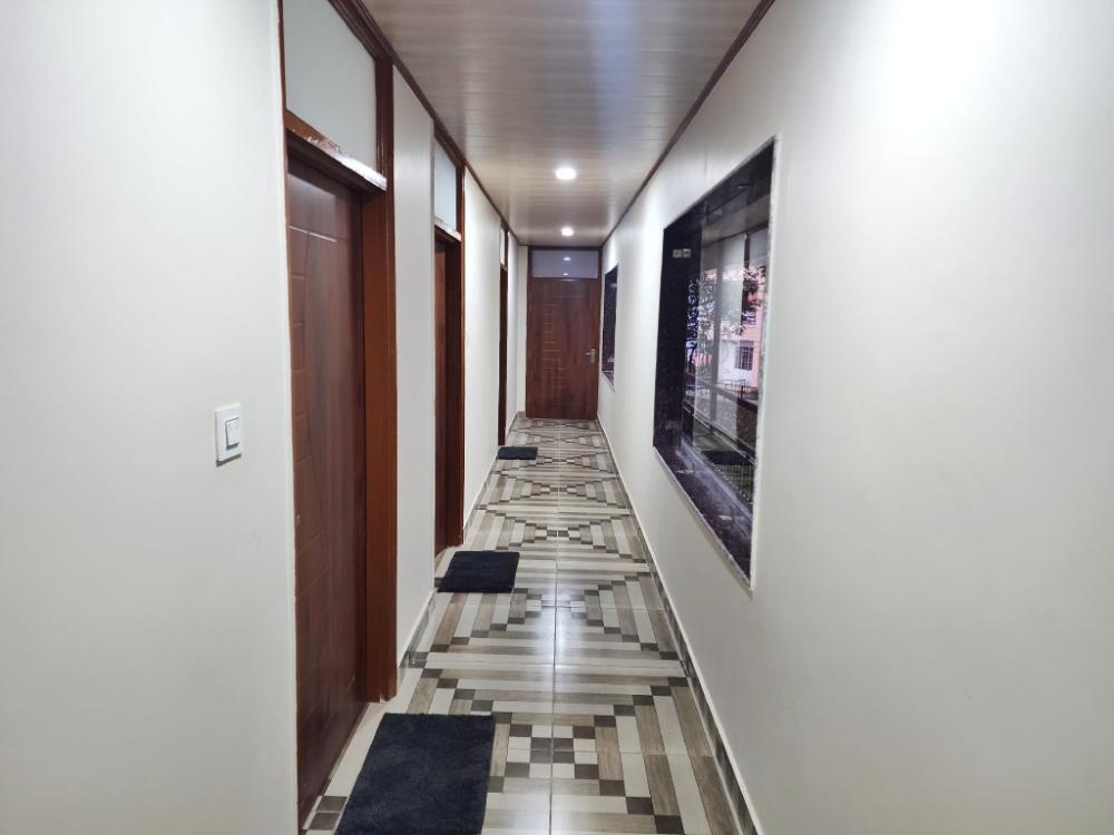 the halt narkanda rooms and rooftop cafe