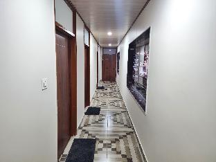 the halt narkanda rooms and rooftop cafe