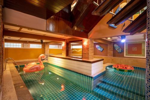 orchid pool villa phuket