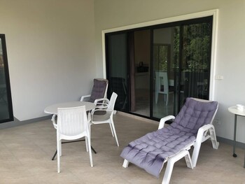 mandn apartment kata beach