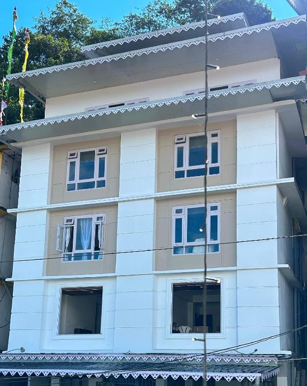 disha silver peak hotel