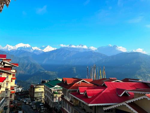 disha silver peak hotel