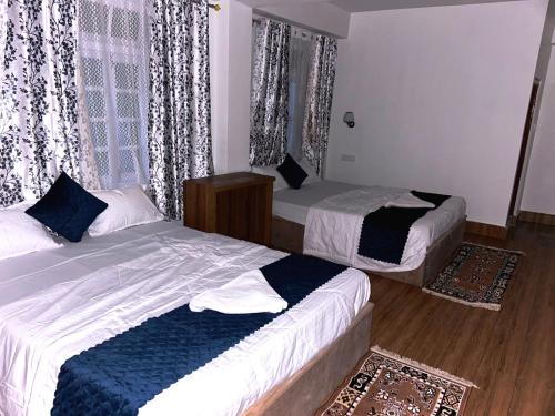 disha silver peak hotel