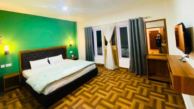 disha silver peak hotel