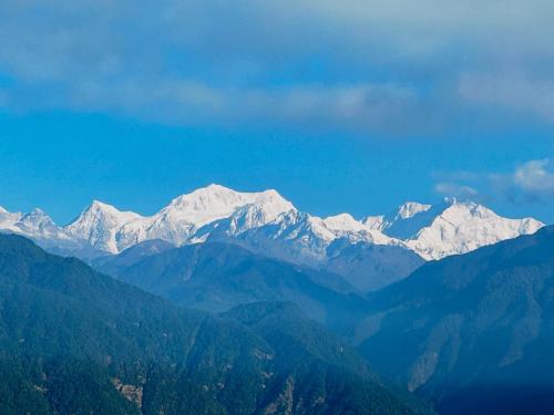 disha silver peak hotel