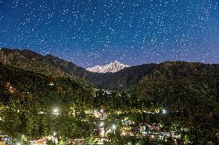 the bougainvillea mcleodganj