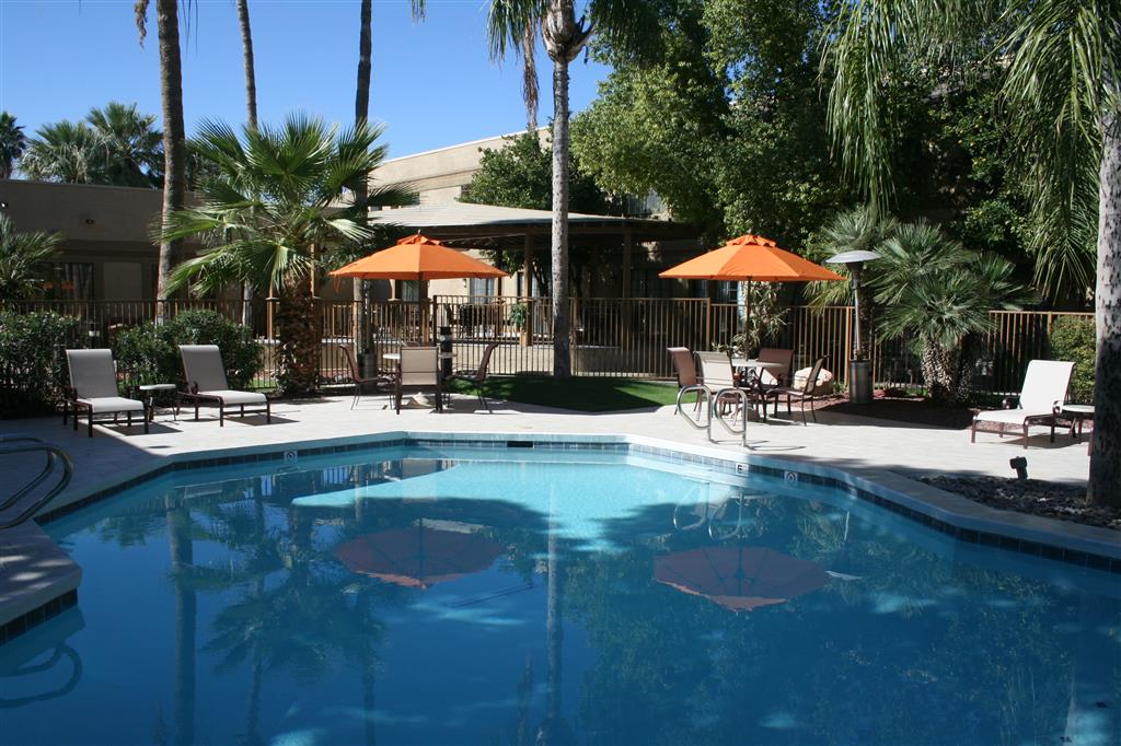 wyndham tucson airport hotel and conference center