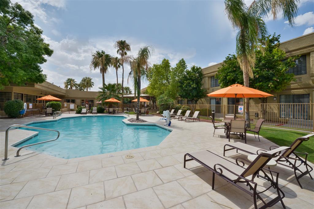 wyndham tucson airport hotel and conference center