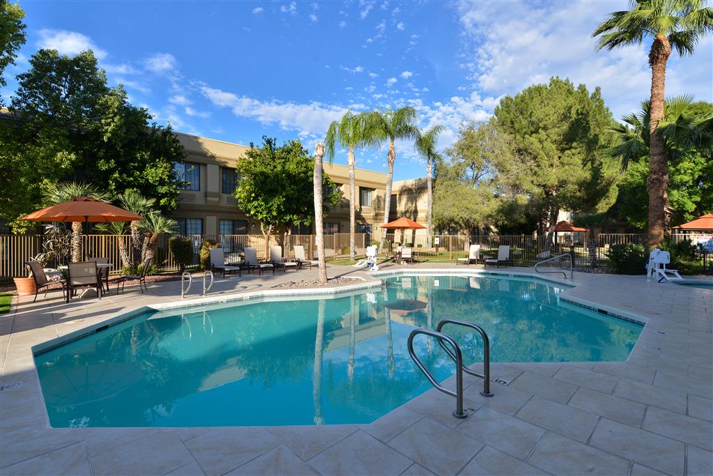 wyndham tucson airport hotel and conference center