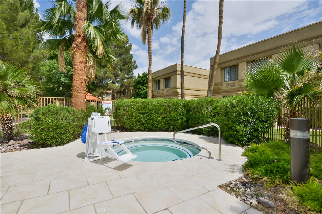 wyndham tucson airport hotel and conference center