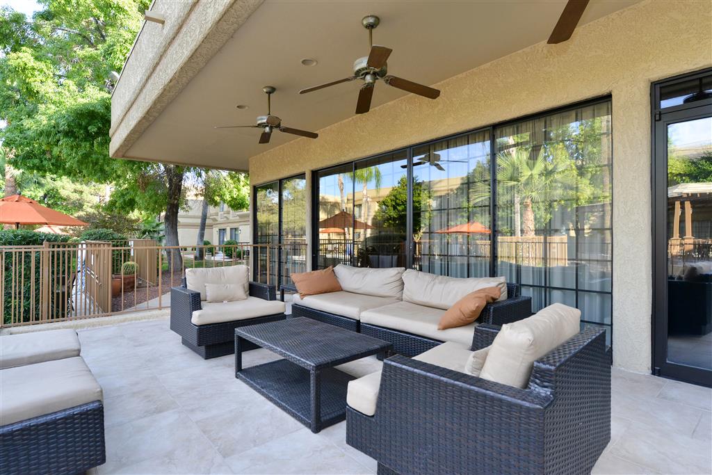 wyndham tucson airport hotel and conference center