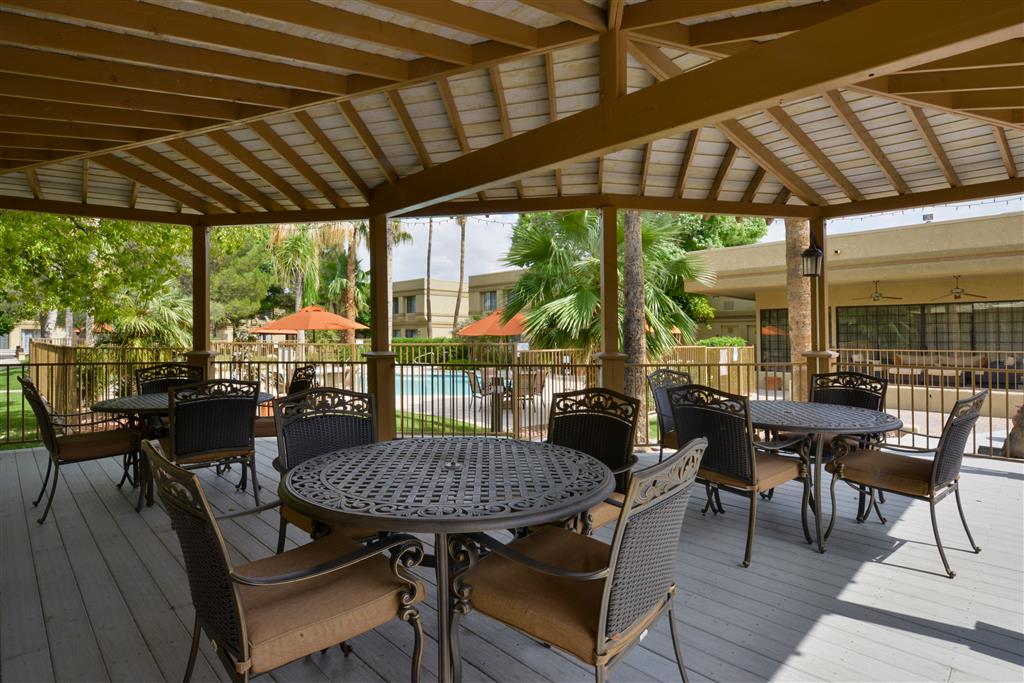 wyndham tucson airport hotel and conference center