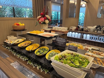 hotel route inn ohi takahama