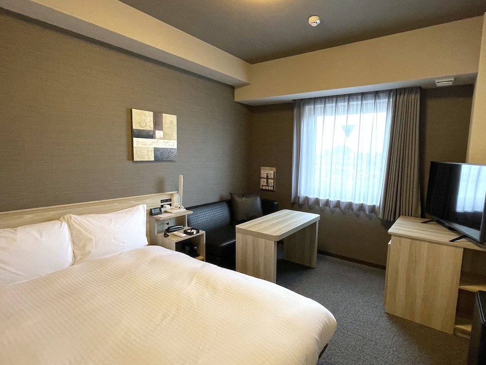 hotel route inn ohi takahama