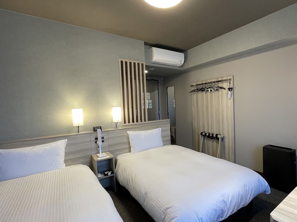 hotel route inn ohi takahama