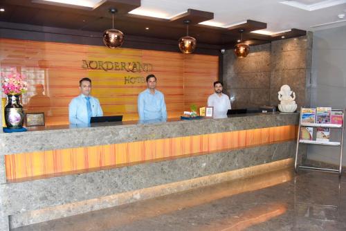 hotel borderland