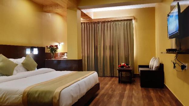 hotel yangkhil regency