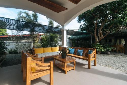 reddoorz casa rafaelle transient ilocos sur