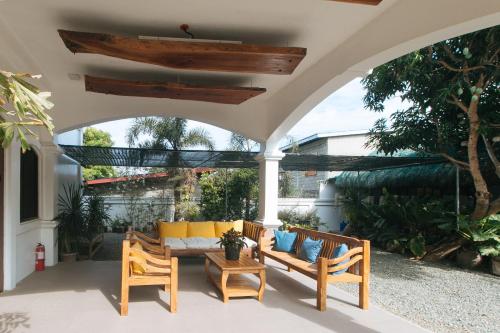 reddoorz casa rafaelle transient ilocos sur