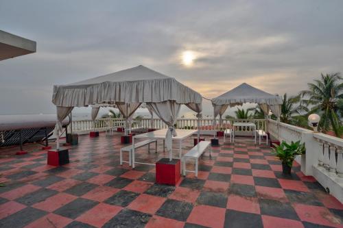 hotel salty waves baga